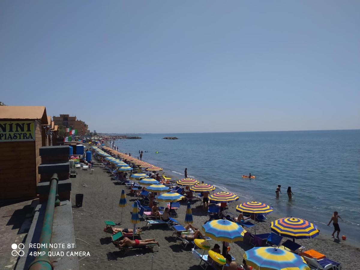 Holiday Home Casa Vacanze Salerno Luaran gambar