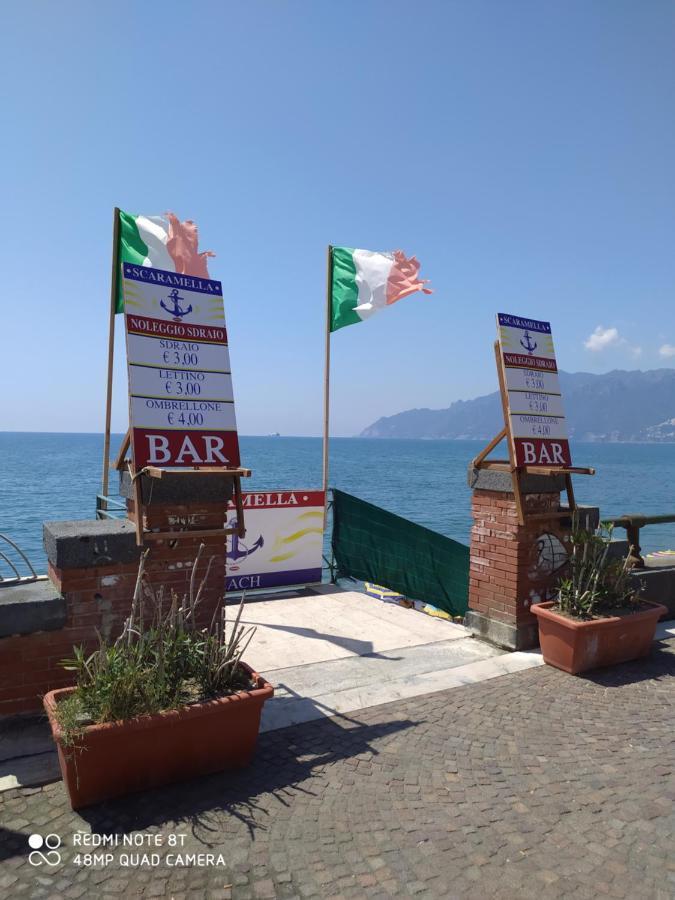 Holiday Home Casa Vacanze Salerno Luaran gambar