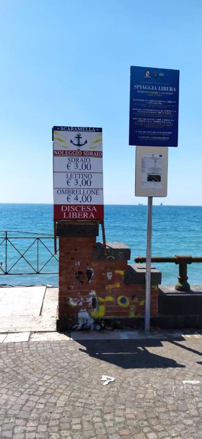 Holiday Home Casa Vacanze Salerno Luaran gambar