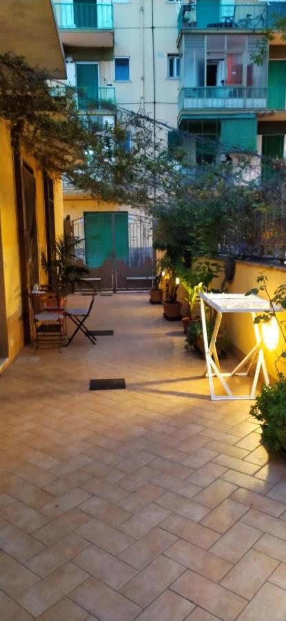 Holiday Home Casa Vacanze Salerno Luaran gambar