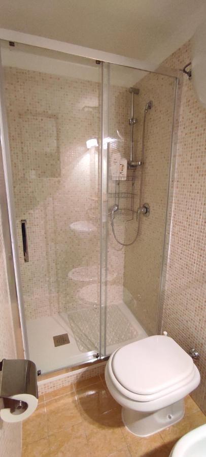 Holiday Home Casa Vacanze Salerno Luaran gambar