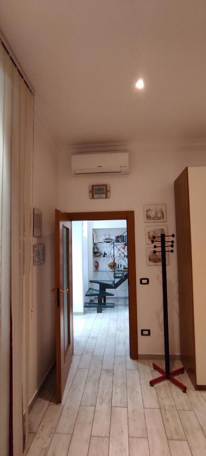 Holiday Home Casa Vacanze Salerno Luaran gambar