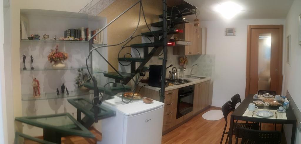 Holiday Home Casa Vacanze Salerno Bilik gambar