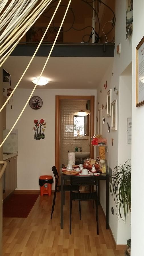 Holiday Home Casa Vacanze Salerno Luaran gambar